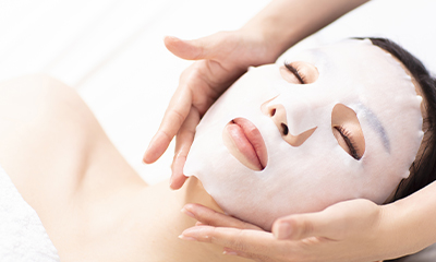 Photoelectric Therapy Safety Knowledge – Preoperative and Postoperative Precautions for Gold Microneedle Treatment of Acne Scars and Large Pores